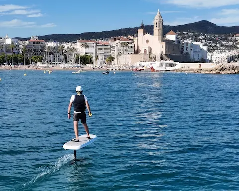 Aventure en efoil avec instructeur à Sitges