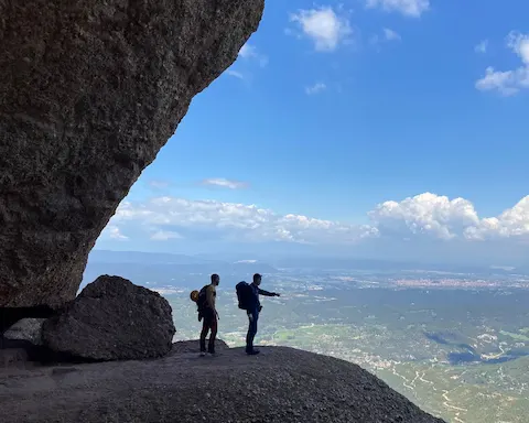 Descubre La Foradada, el rincón más sorprendente de Montserrat