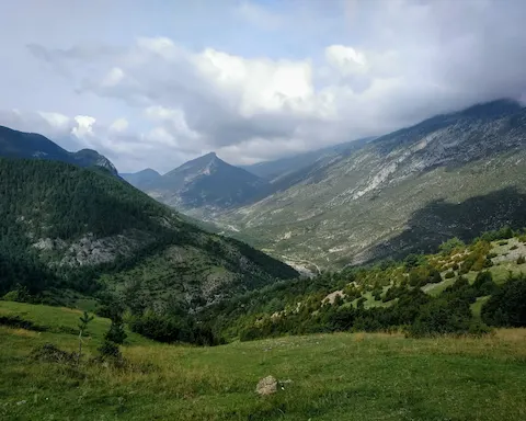 Itinéraire 360º vers le Pedraforca : randonnée circulaire autour de la montagne la plus emblématique de Catalogne