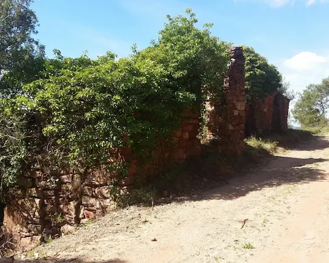 Aufstieg zum Tagamanent und seiner Burg: Panoramaweg im Montseny