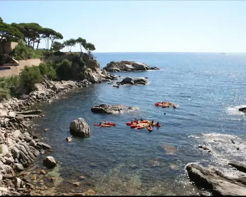 Senderismo en la Costa Brava: S’Agaró a Platja d’Aro con Paddle Surf y snorkel