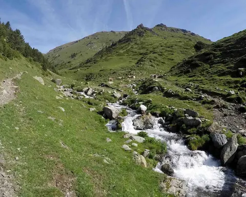 Pirineos y costa brava , un viaje a traves de los sentidos
